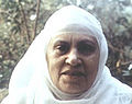 الحاجة زينب الغزالى
